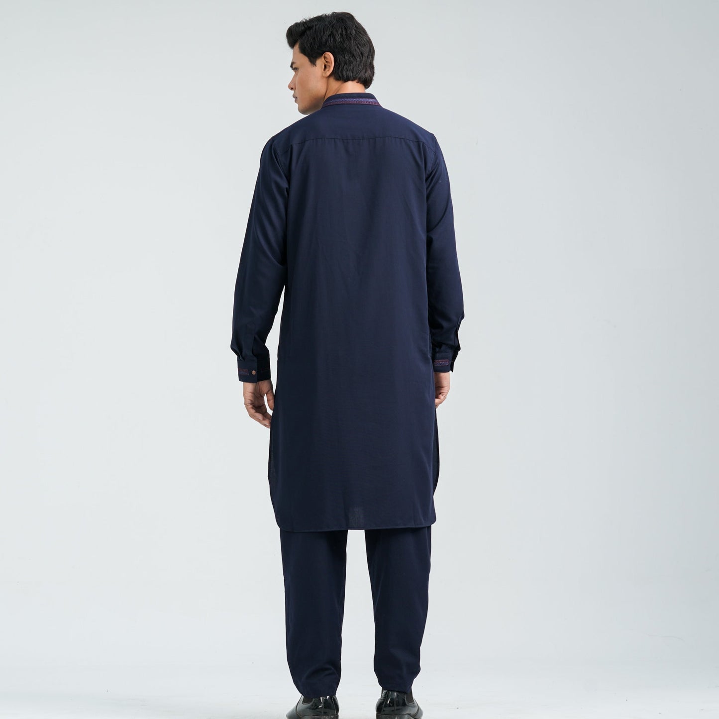 Menâ€™s Navy Embroidered Viscose Kabli