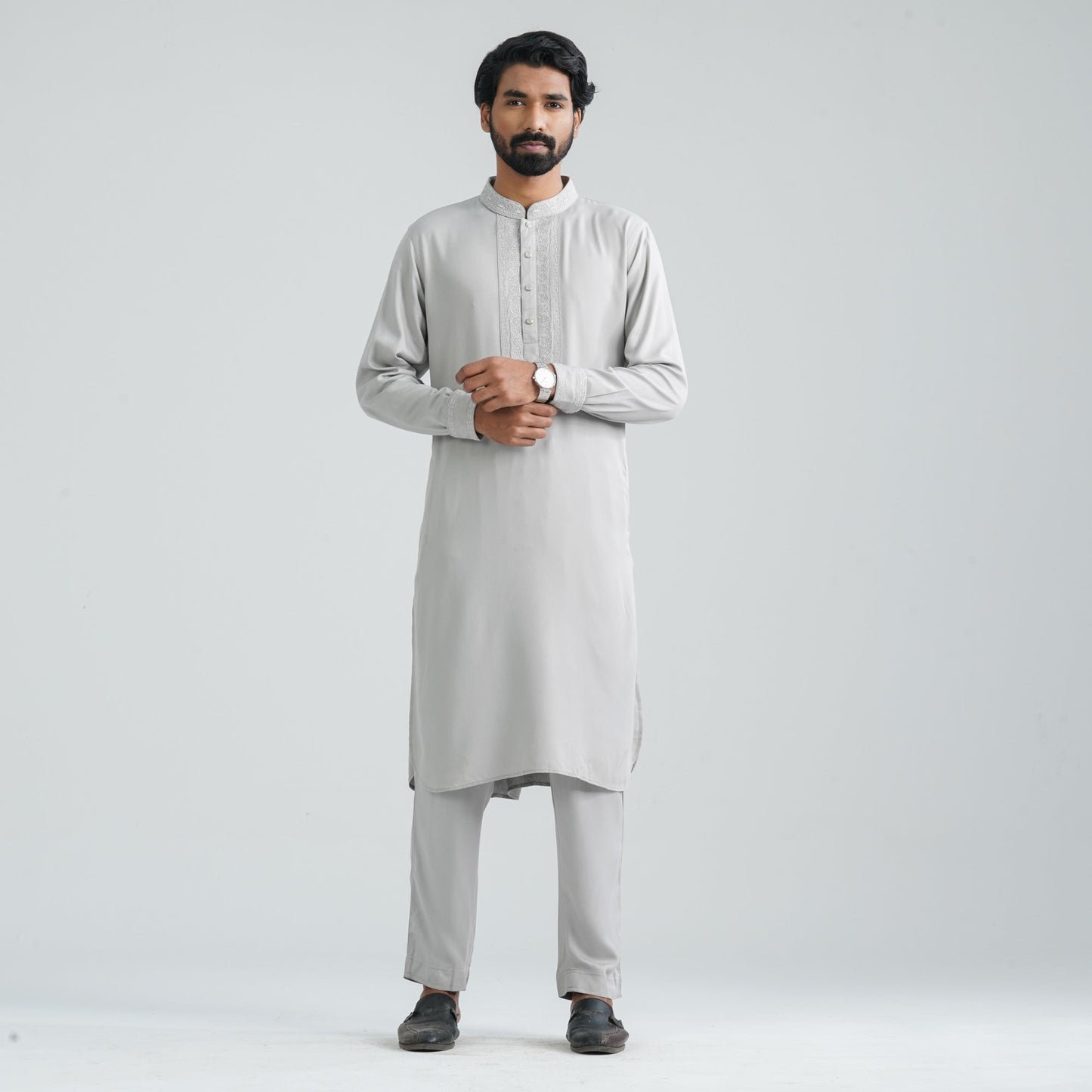 Men’s Silver Embroidered Kabli