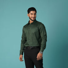 Load image into Gallery viewer, Men&#39;s Green Formal Shirt
