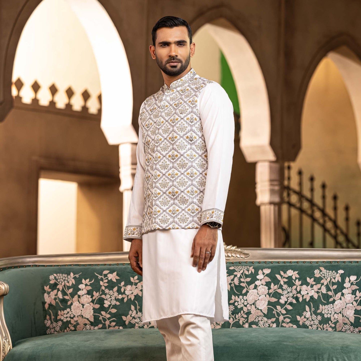 Men's Off-White Embroidered 2-Piece Set