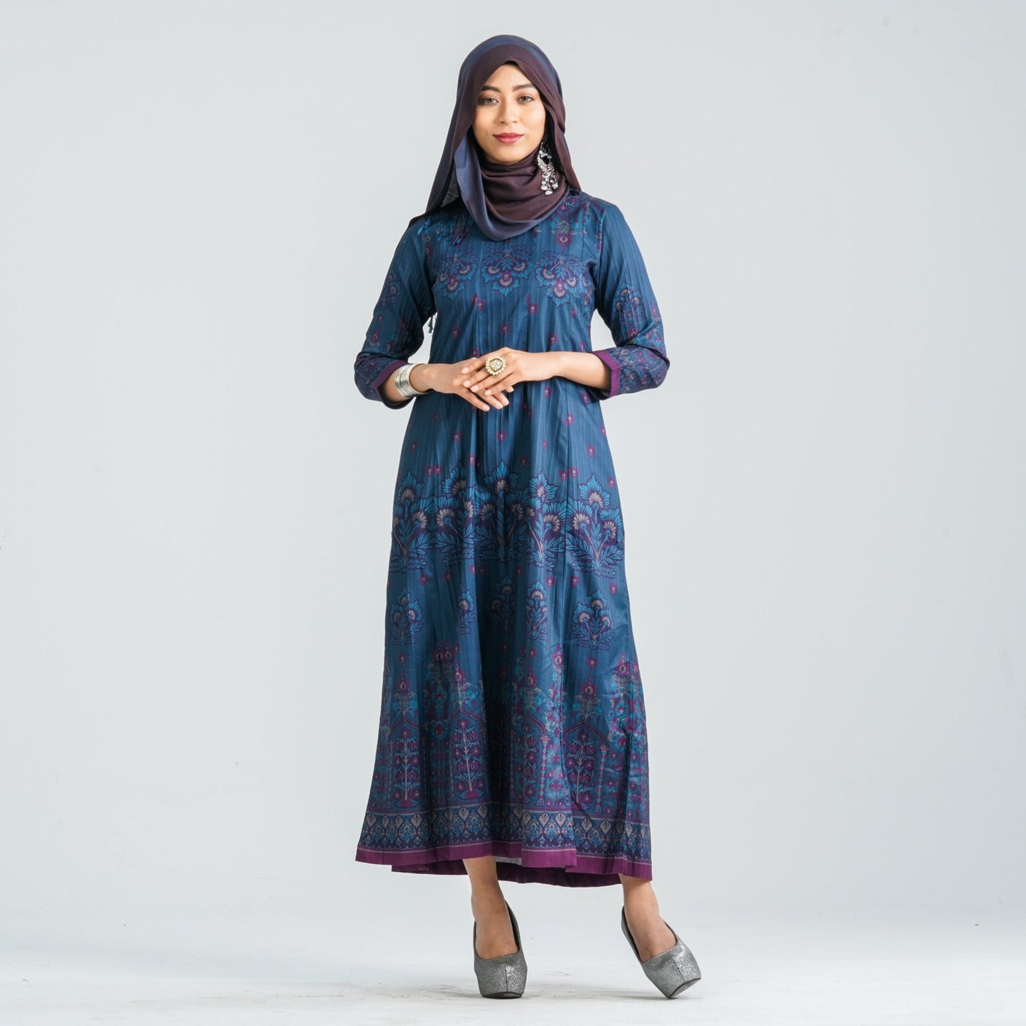 Women Blended Silk Gown