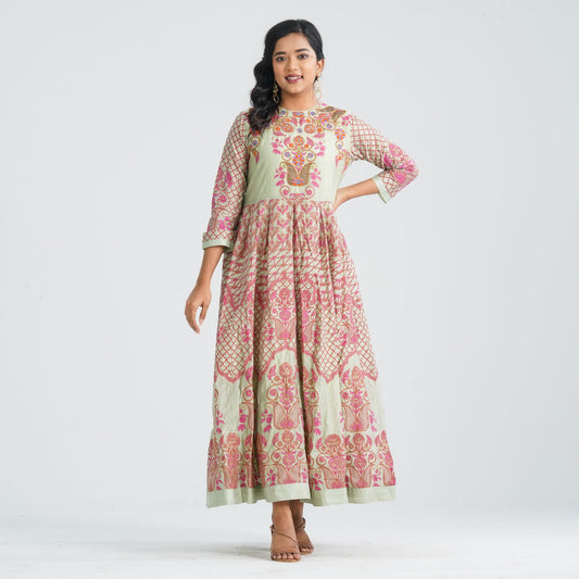 Women Blended Silk Gown