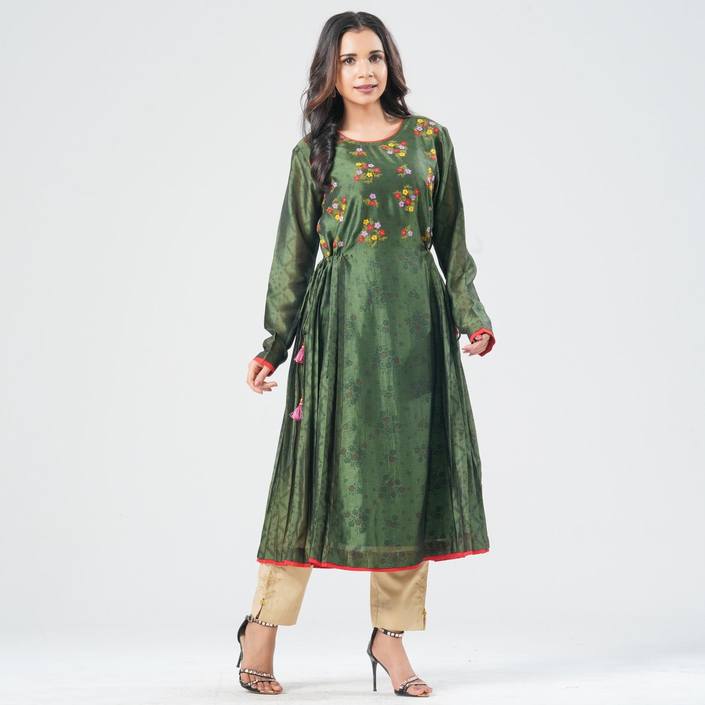 Women’s Green Embroidered  Kurti