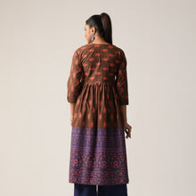 Load image into Gallery viewer, ETHNIC AVERAGE KURTI-BROWN
