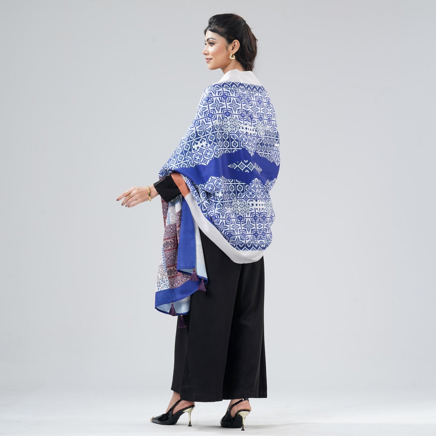 Womens Multicolor Shawl