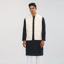 Load image into Gallery viewer, Mens Cream Jacquard Vest
