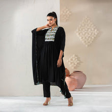 Load image into Gallery viewer, ETHNIC KAFTAN-BLACK
