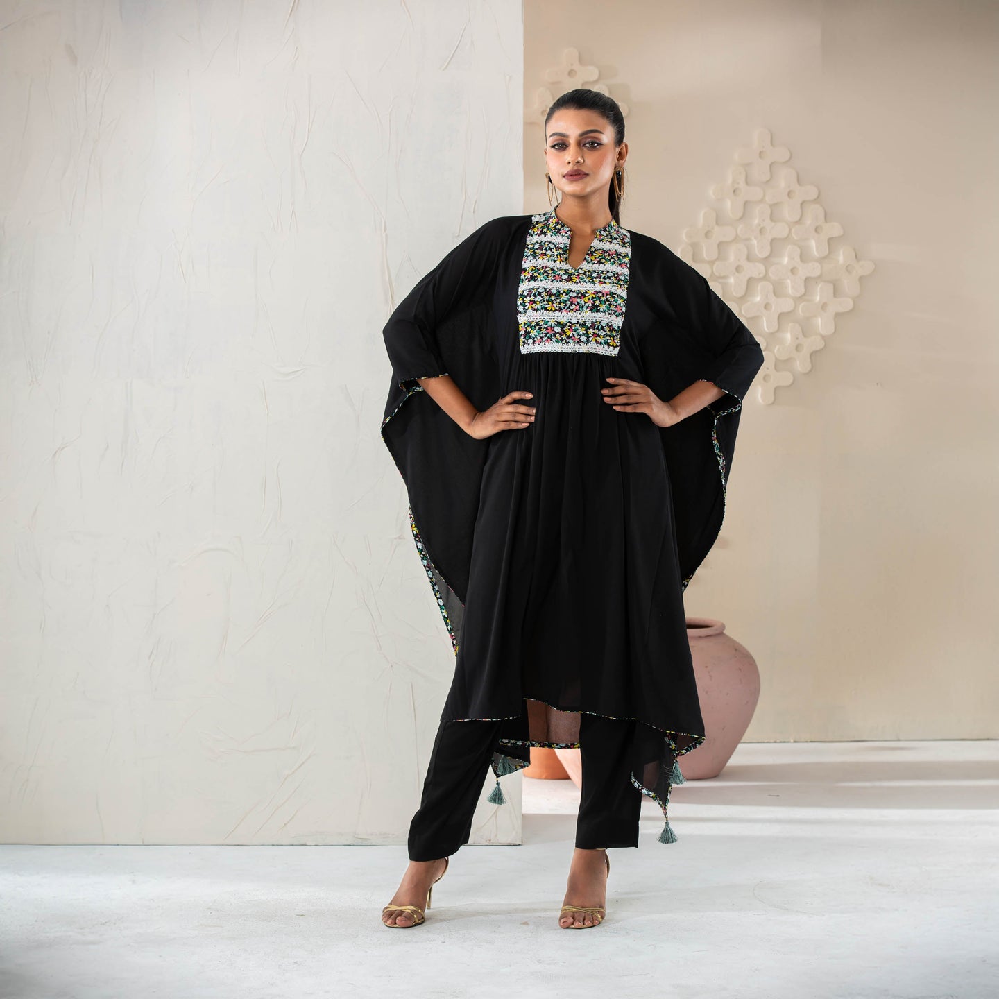 ETHNIC KAFTAN-BLACK