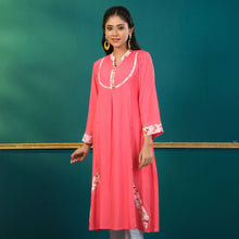 Load image into Gallery viewer, Womens Pink Silk Printed Kurti
