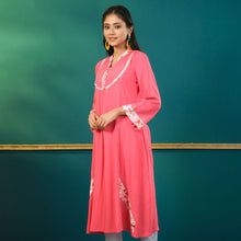 Load image into Gallery viewer, Womens Pink Silk Printed Kurti
