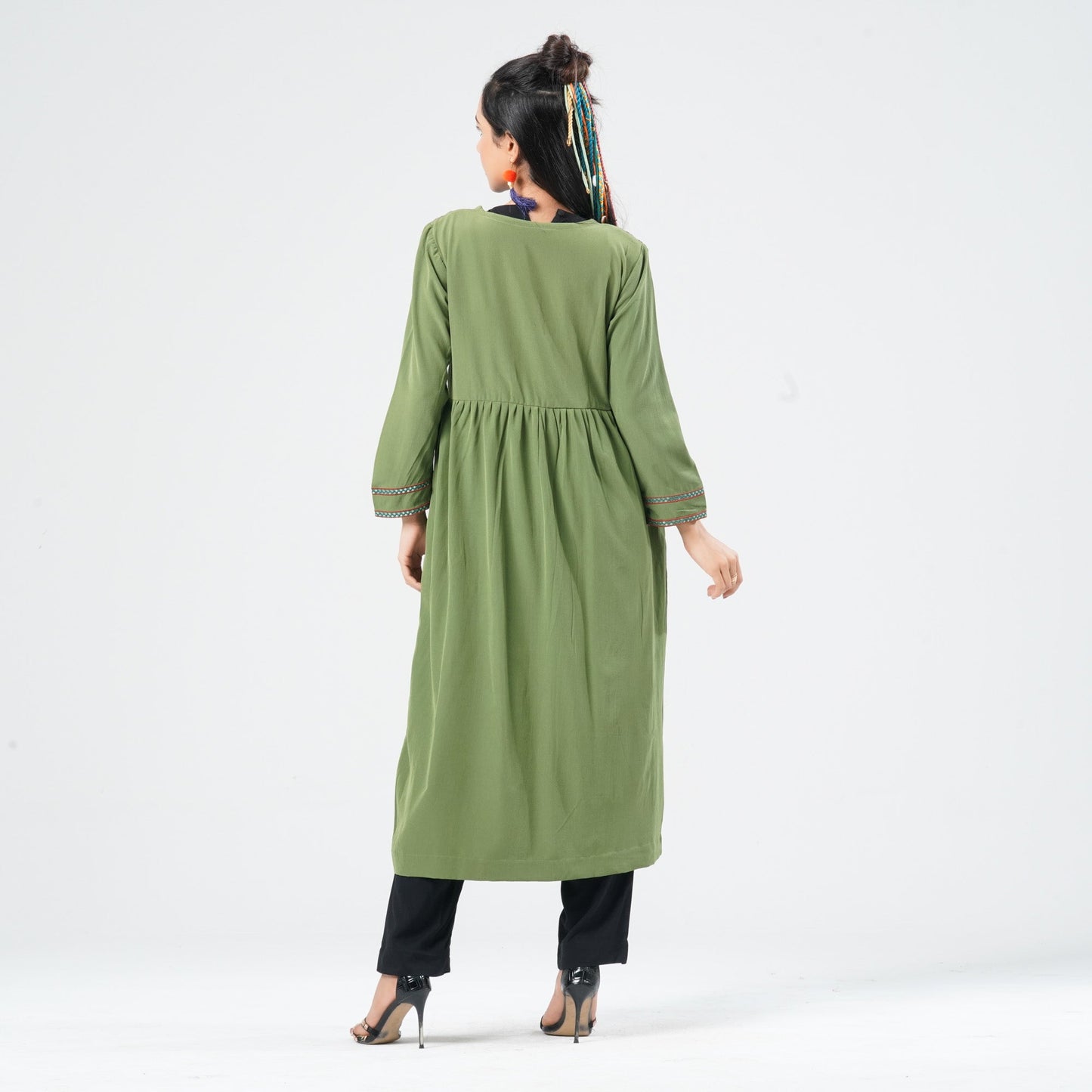 Women’s Embroidered Cardigan