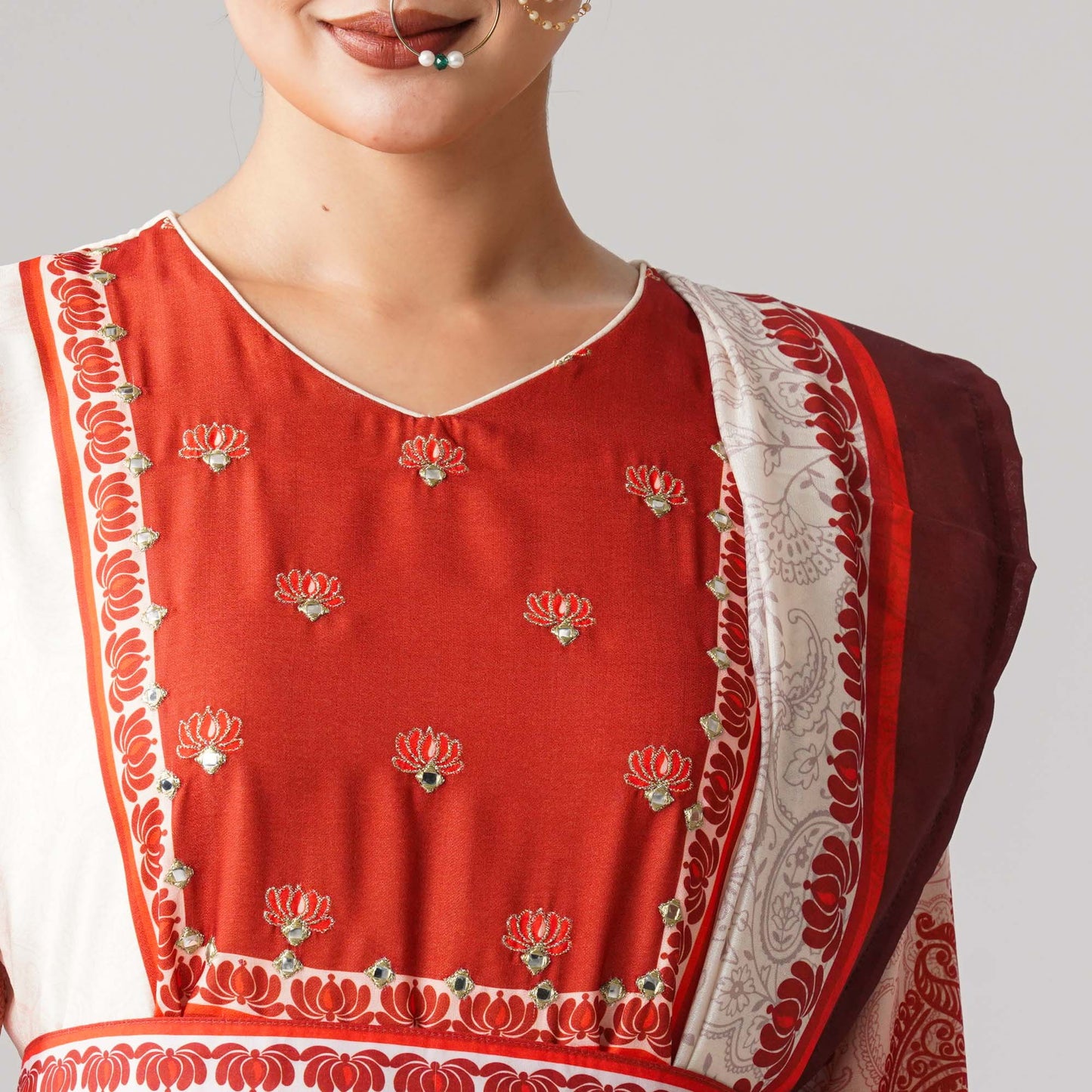 Womens Off White & Red Gown