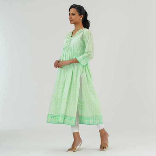 Womens Green Embellished Kurti