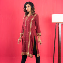 Load image into Gallery viewer, Ladies Kurti- Maroon
