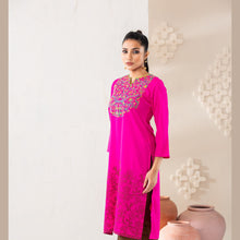 Load image into Gallery viewer, Women Pink Screen Print Kurti
