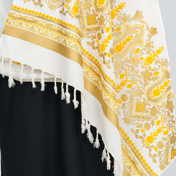 Womens White Shawl