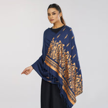 Load image into Gallery viewer, Womens Blue Shawl
