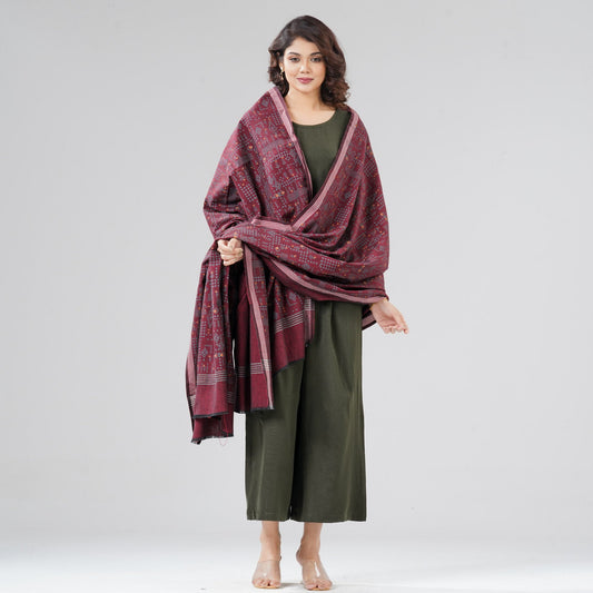 Womens Maroon Shawl