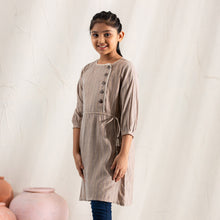 Load image into Gallery viewer, Girl&#39;s Brown Tunic
