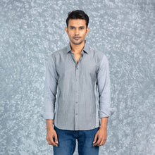 Load image into Gallery viewer, Men’s Grey Chambray Shirt
