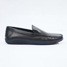 Load image into Gallery viewer, Mens Black Loafers
