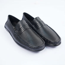 Load image into Gallery viewer, Mens Black Leather Loafers
