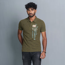 Load image into Gallery viewer, Men’s Olive Print Polo
