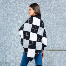 Load image into Gallery viewer, LADIES PONCHO-BLACK &amp; WHITE
